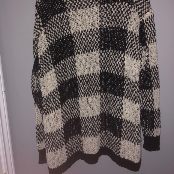 Black and white cardigan - Picture 2 of 2